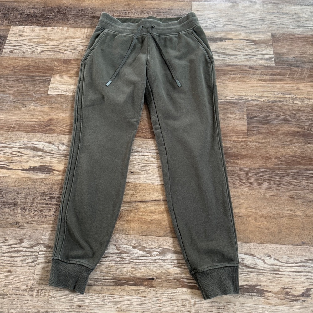 Lululemon green sweatpants joggers 6